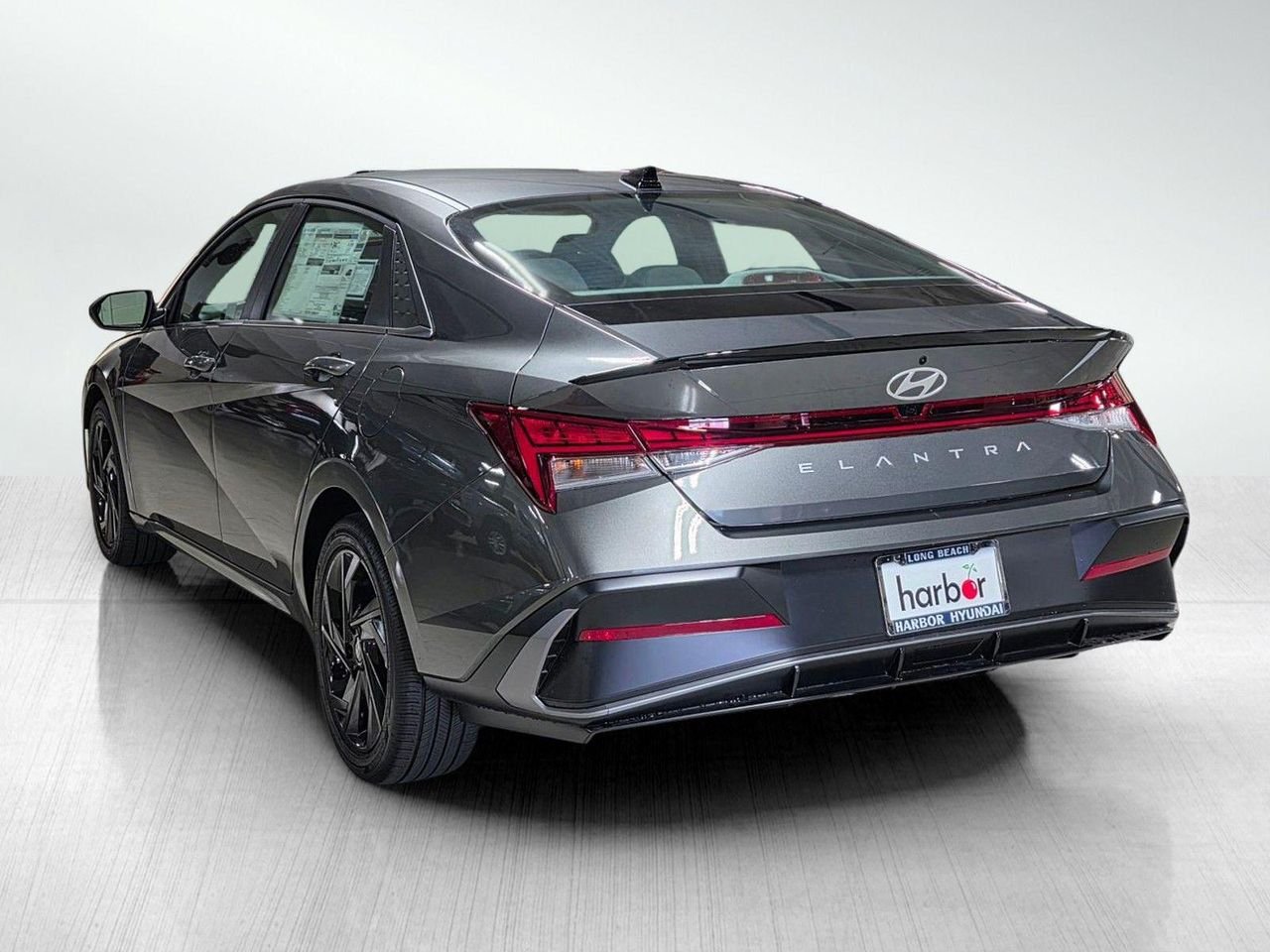 New 2026 Amazon Gray Hyundai SEL Sport image 5