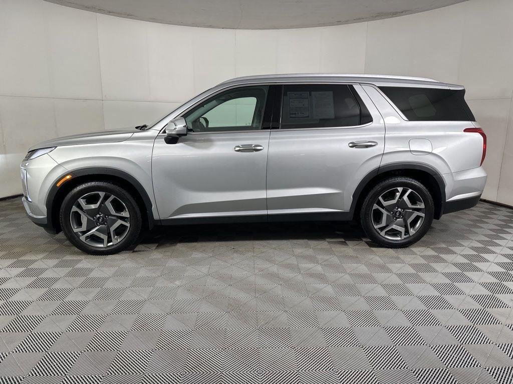 Used 2023 Silver Hyundai SEL image 18