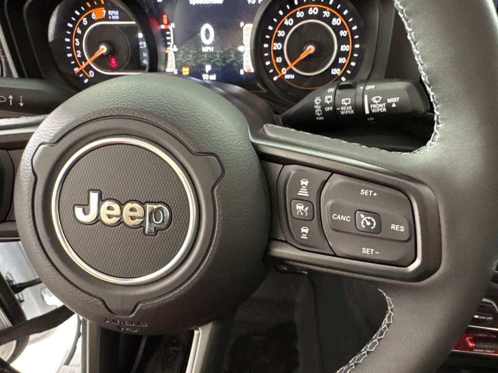 New 2026 Bright White Clearcoat Jeep Rubicon X image 32