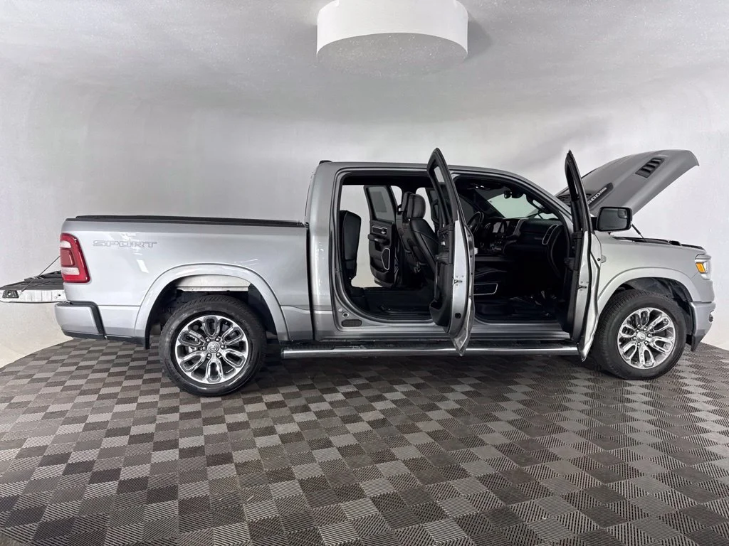 Used 2020 Silver Ram Laramie image 14
