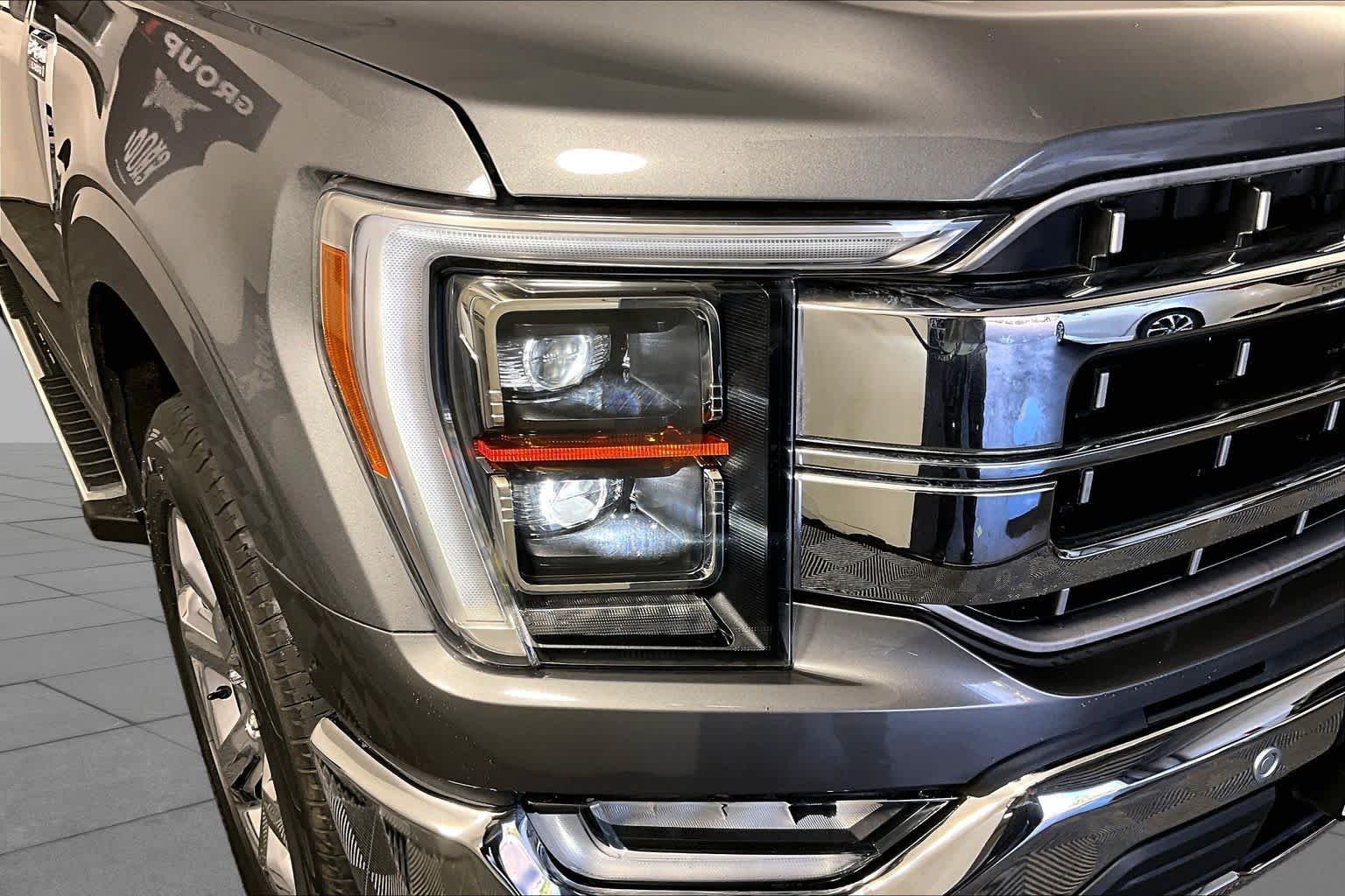 Certified Used 2022 Carbonized Gray Ford LARIAT image 26