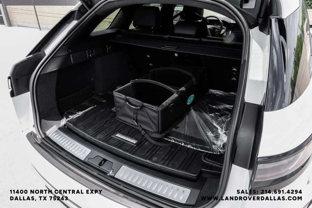 New 2026 Fuji White Land Rover S image 51