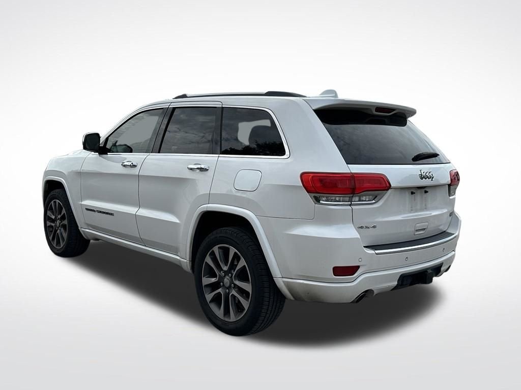 Used 2017 White Jeep Overland image 4
