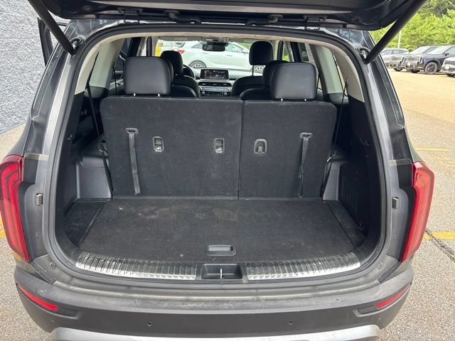 Used 2020 Gravity Grey Kia SX image 9