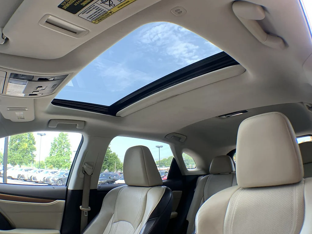 Used 2016 Silver Lining Metallic Lexus 350 image 21