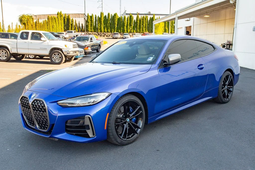 Used 2022 Blue Metallic BMW M440i xDrive image 6