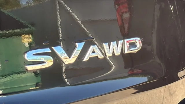 Used 2023 Super Black Nissan SV image 31