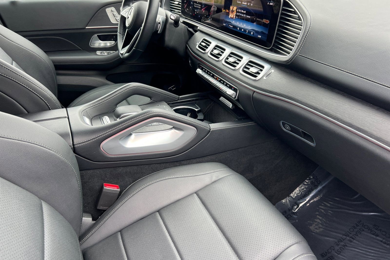 Used 2025 Polar White Mercedes-Benz 450 image 20