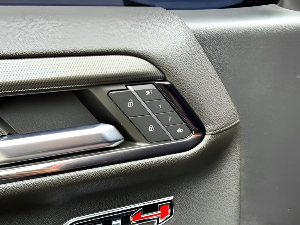 Used 2024 Red GMC AT4 image 19