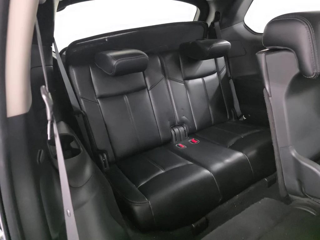 Certified Used 2020 Gray Nissan SL image 14