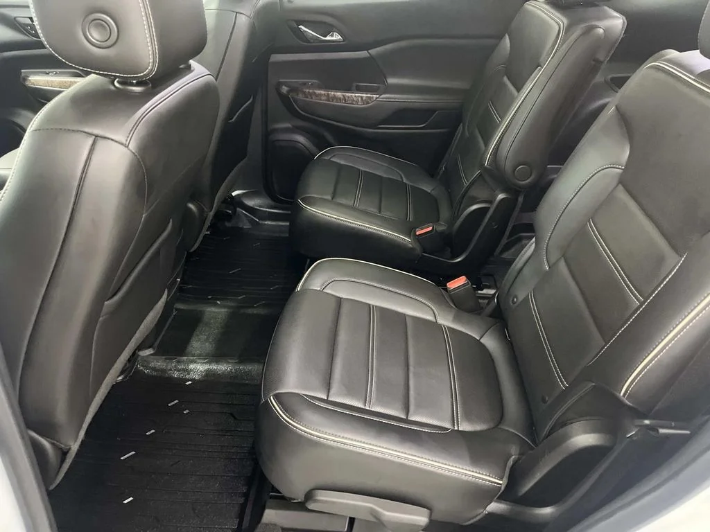 Certified Used 2022 WHITE FROST TRICOAT GMC Denali image 12