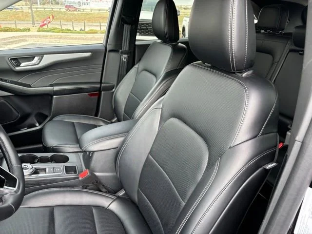 Used 2025 Black Ford Platinum image 12