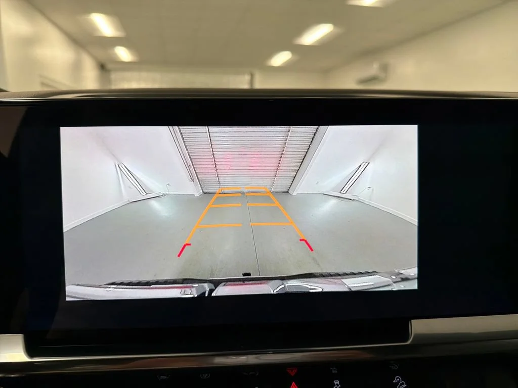 New 2026 Summit White GMC SLT image 17