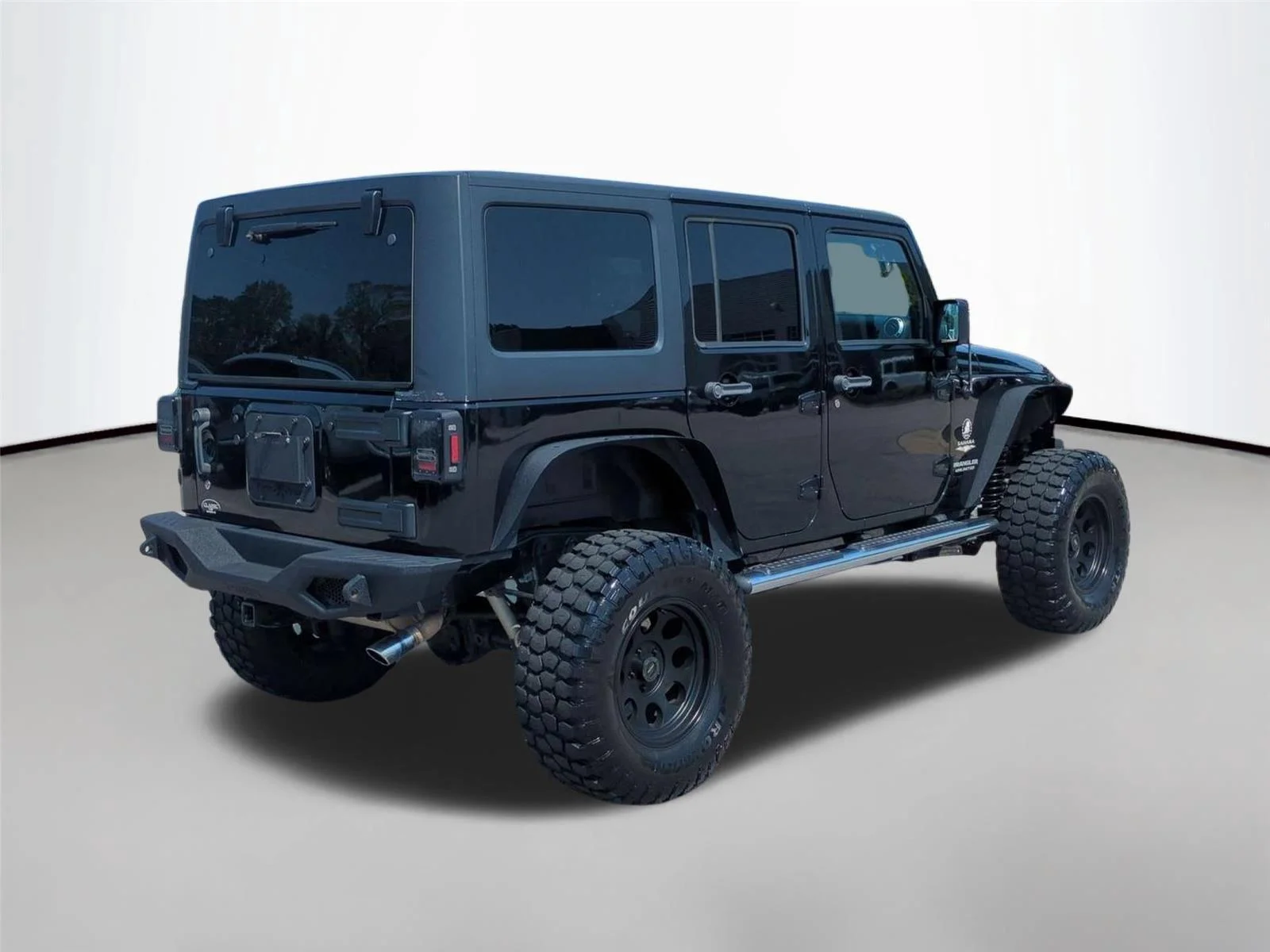 Used 2012 Black Jeep Sahara image 5