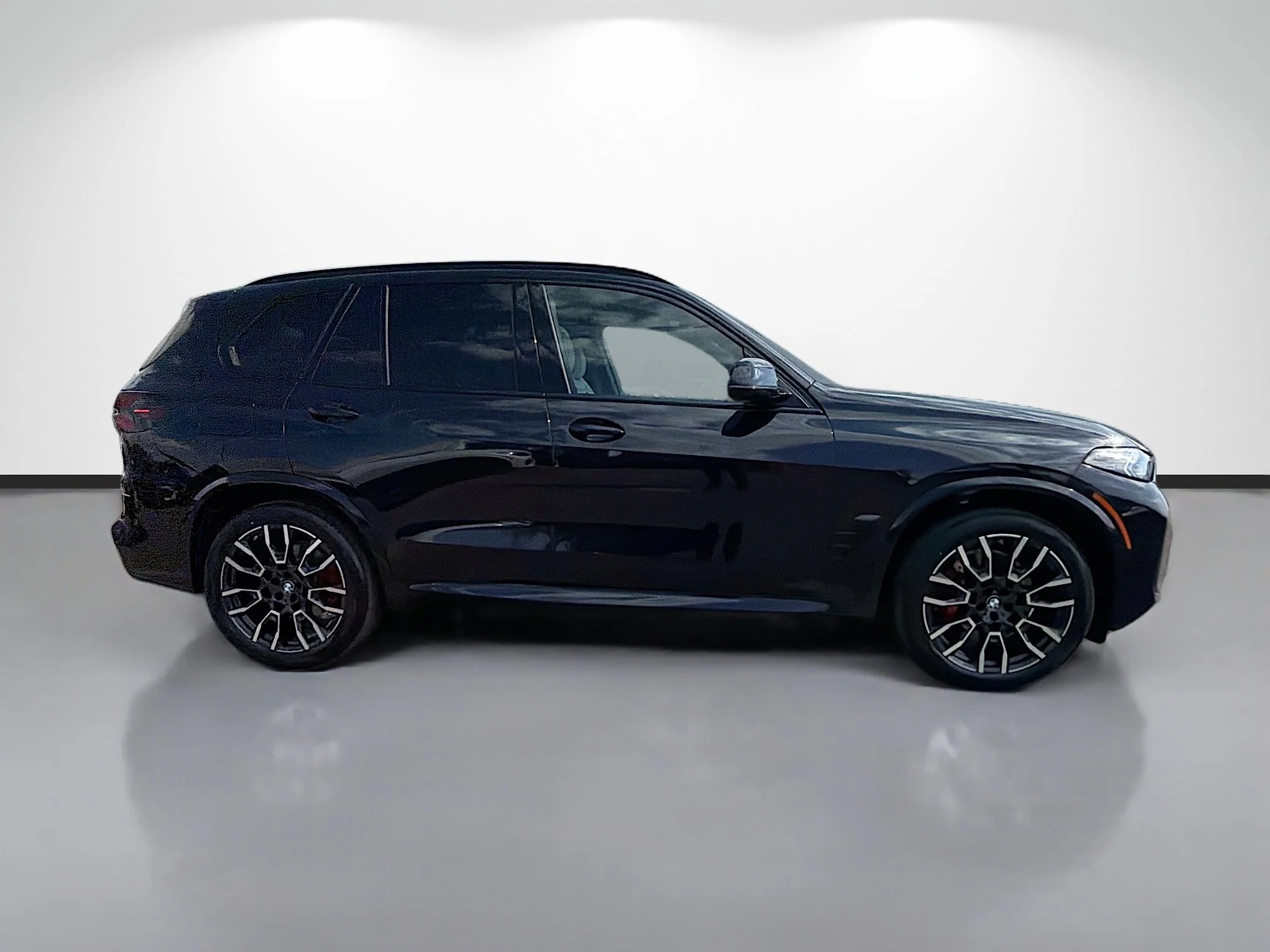 New 2026 Carbon Black Metallic BMW xDrive40i image 2