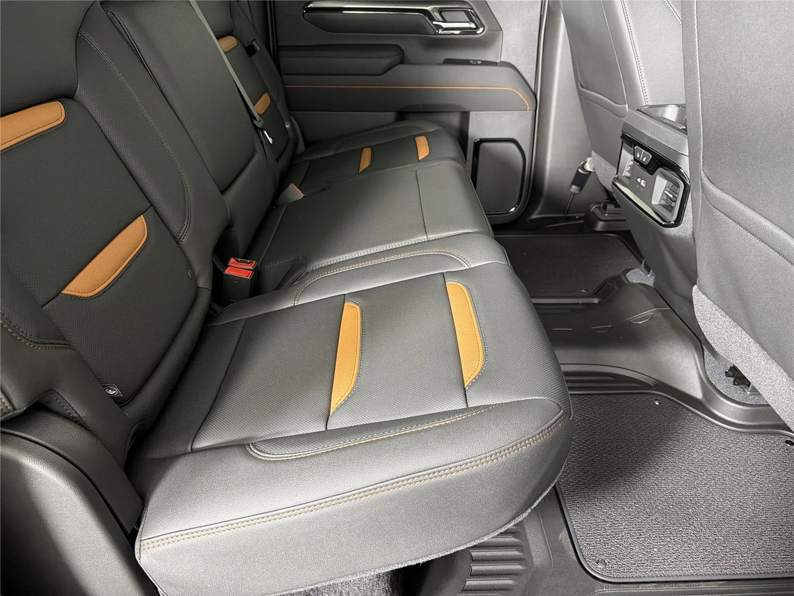 New 2026 Titanium Rush Metallic GMC AT4 image 14