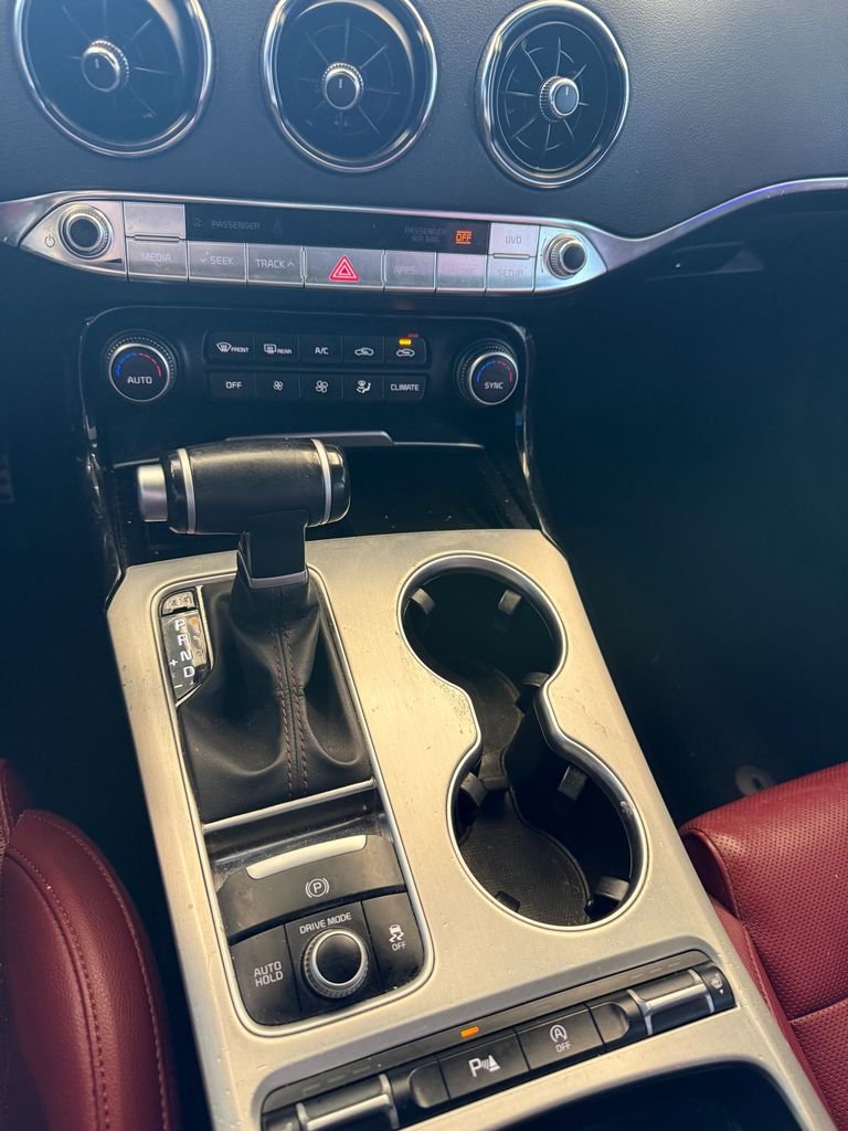 Used 2020 White Kia GT image 11