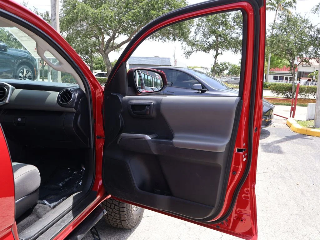 Used 2022 Red Toyota SR5 image 20