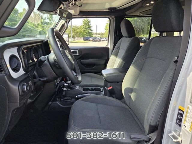 Used 2024 Silver Jeep Sport S image 9