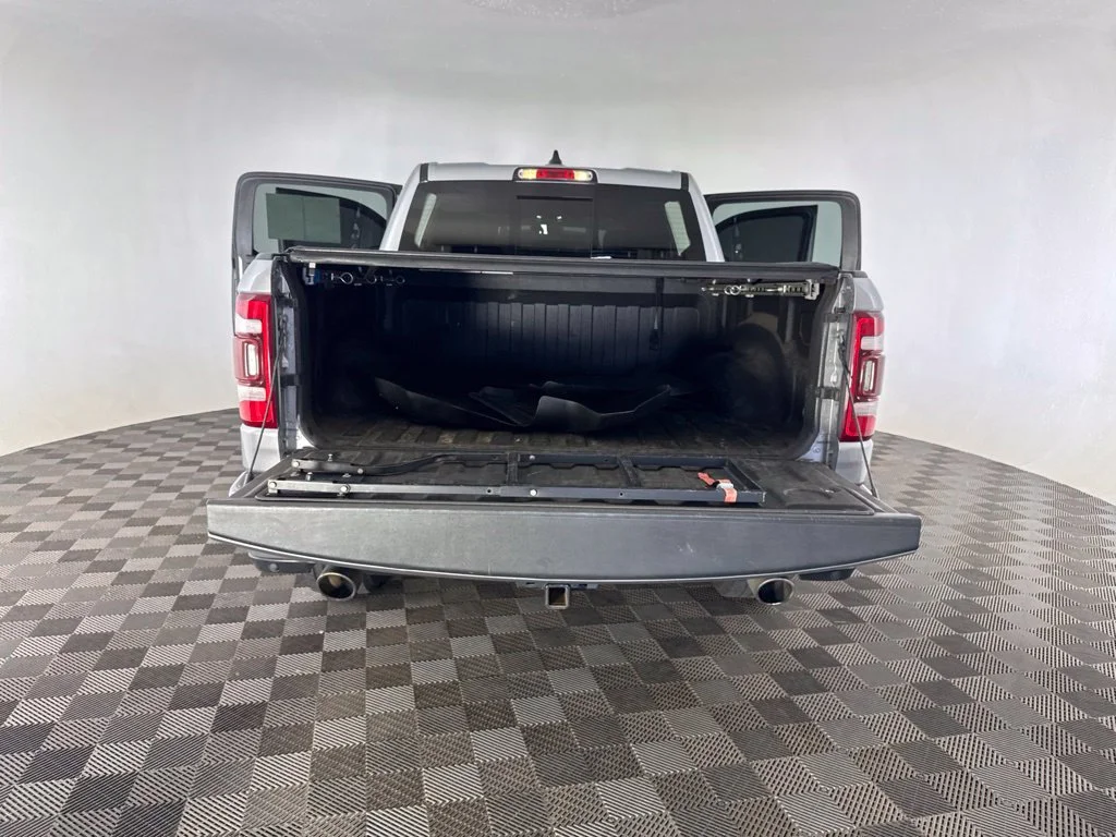 Used 2020 Silver Ram Laramie image 17