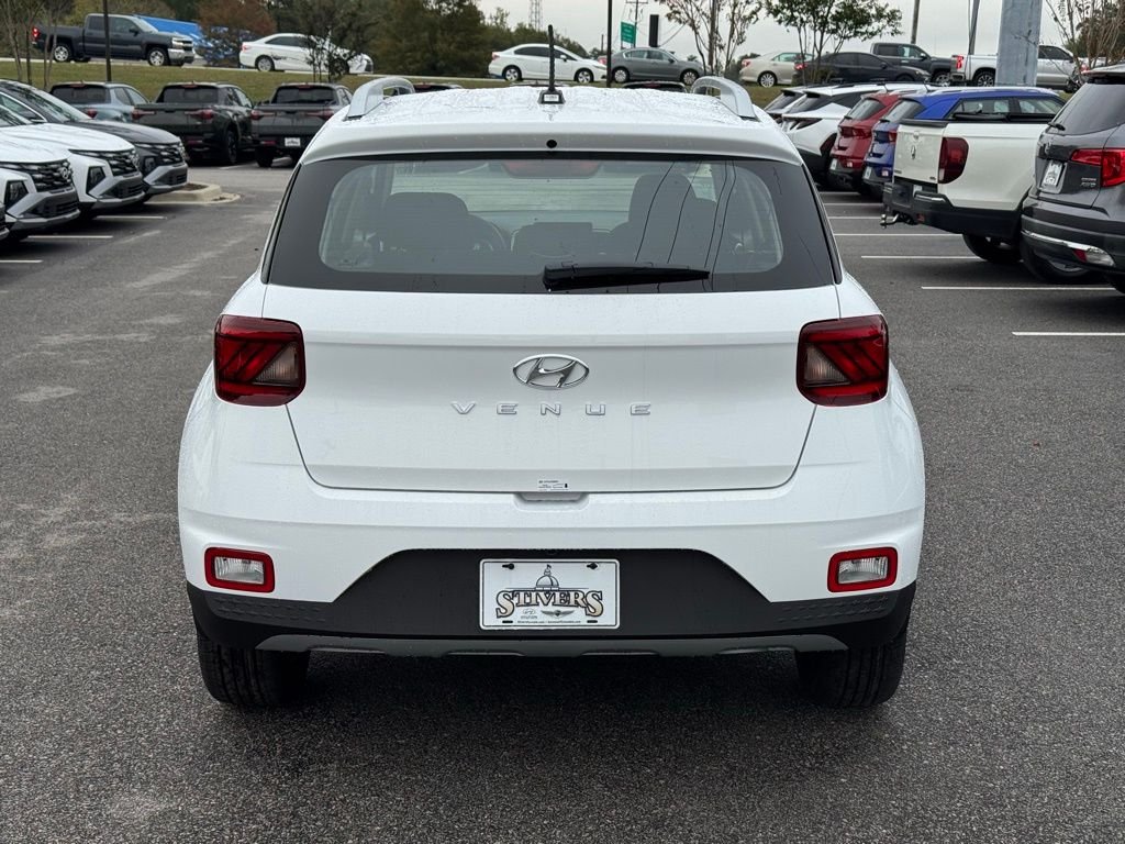 2026 Hyundai Venue SEL - Photo 10