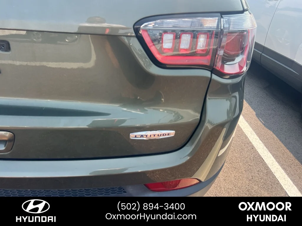 Used 2021 Olive Green Pearlcoat Jeep Latitude image 21