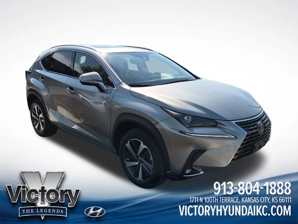 Used 2020 Silver Lexus 300 Base image 7