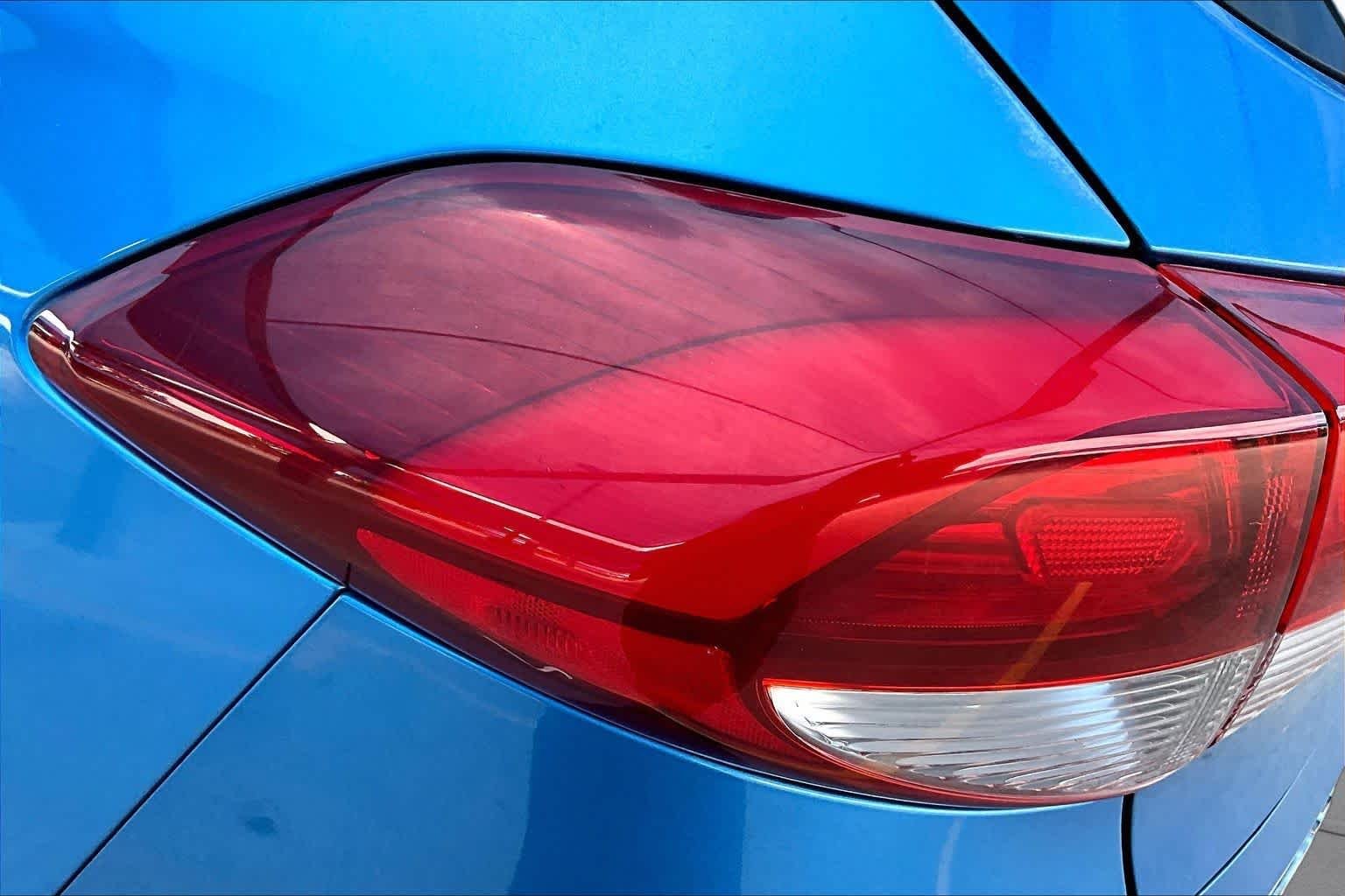 Used 2018 Caribbean Blue Hyundai SEL image 25