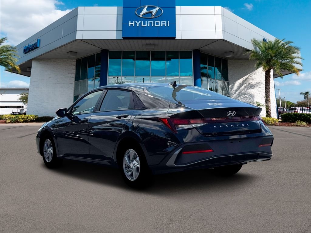 New 2026 Black Hyundai SE image 25