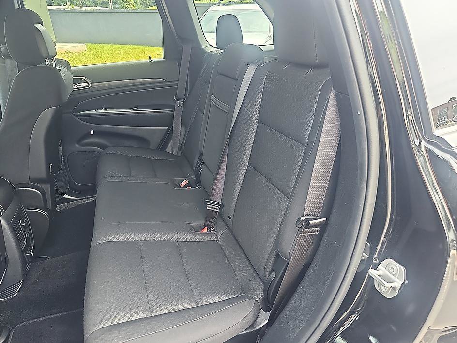 Used 2021 Diamond Black Crystal Pearlcoat Jeep Freedom image 25