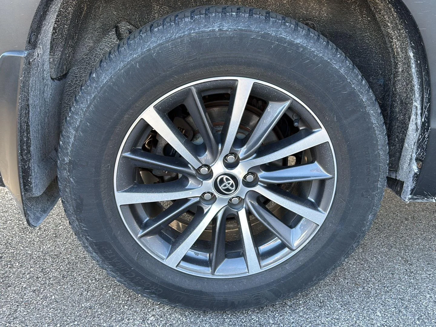 Used 2017 Shoreline Blue Pearl Toyota XLE image 14