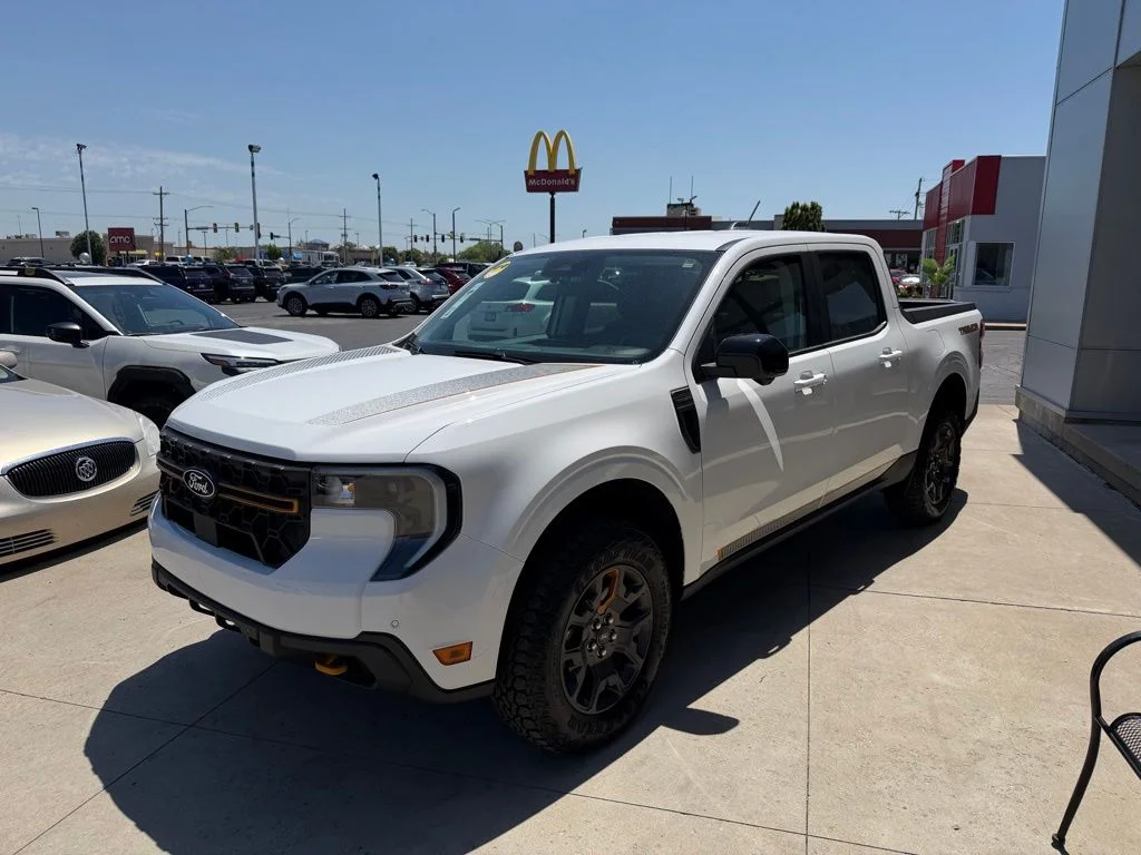 Used 2025 White Ford Tremor image 3