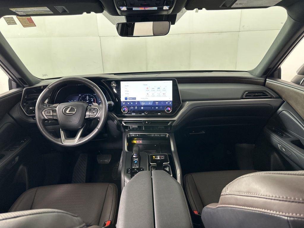 Used 2025 Pearl Lexus 350 Premium image 2