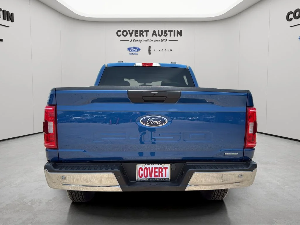 Used 2023 Blue Ford XLT image 4