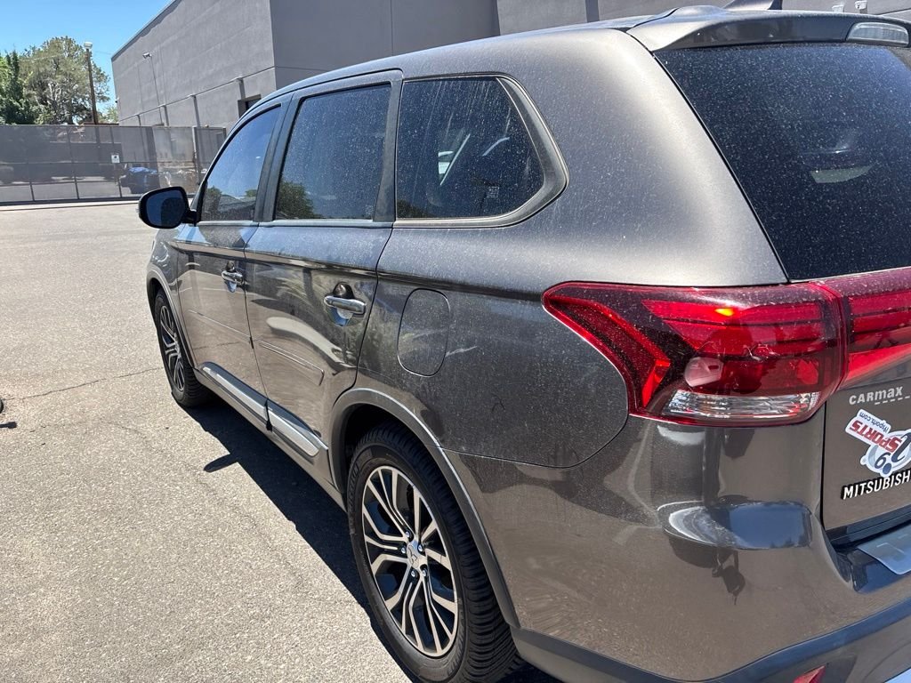 Used 2017 Brown Mitsubishi SE image 28