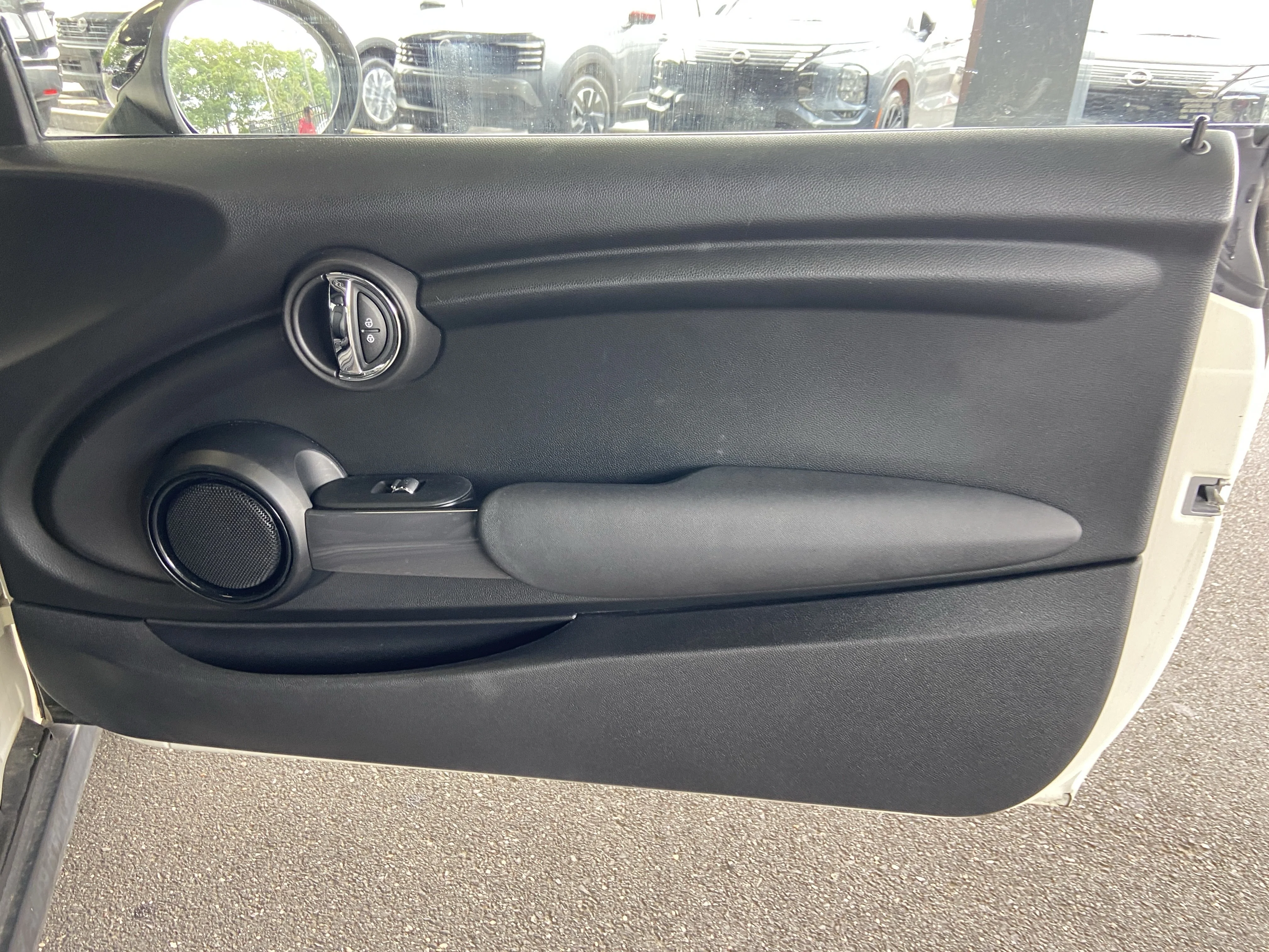 2017 MINI Cooper Base - Photo 26