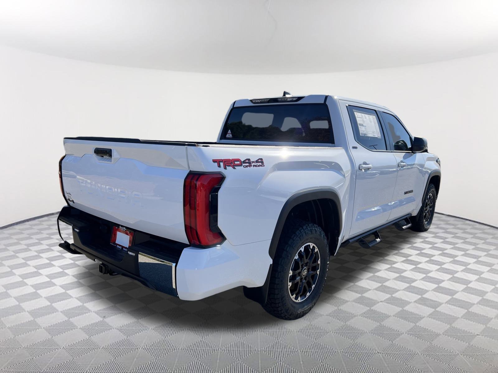 2026 Toyota Tundra SR5 - Photo 7