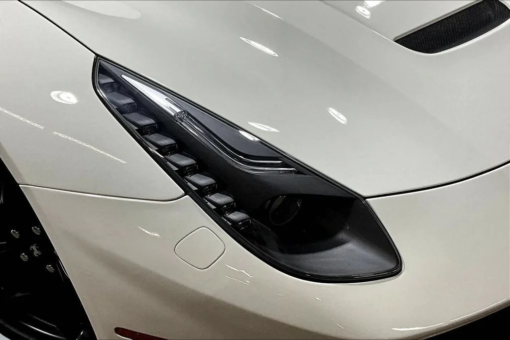 Used 2016 Bianco Avus Ferrari Berlinetta image 25
