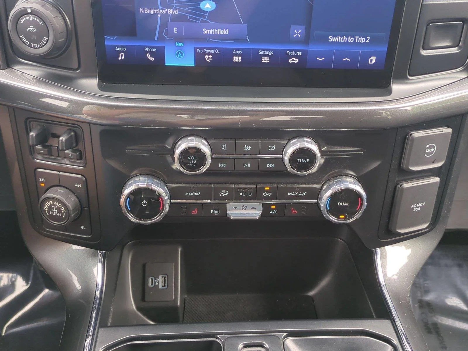 Used 2023 Carbonized Gray Ford XLT image 27