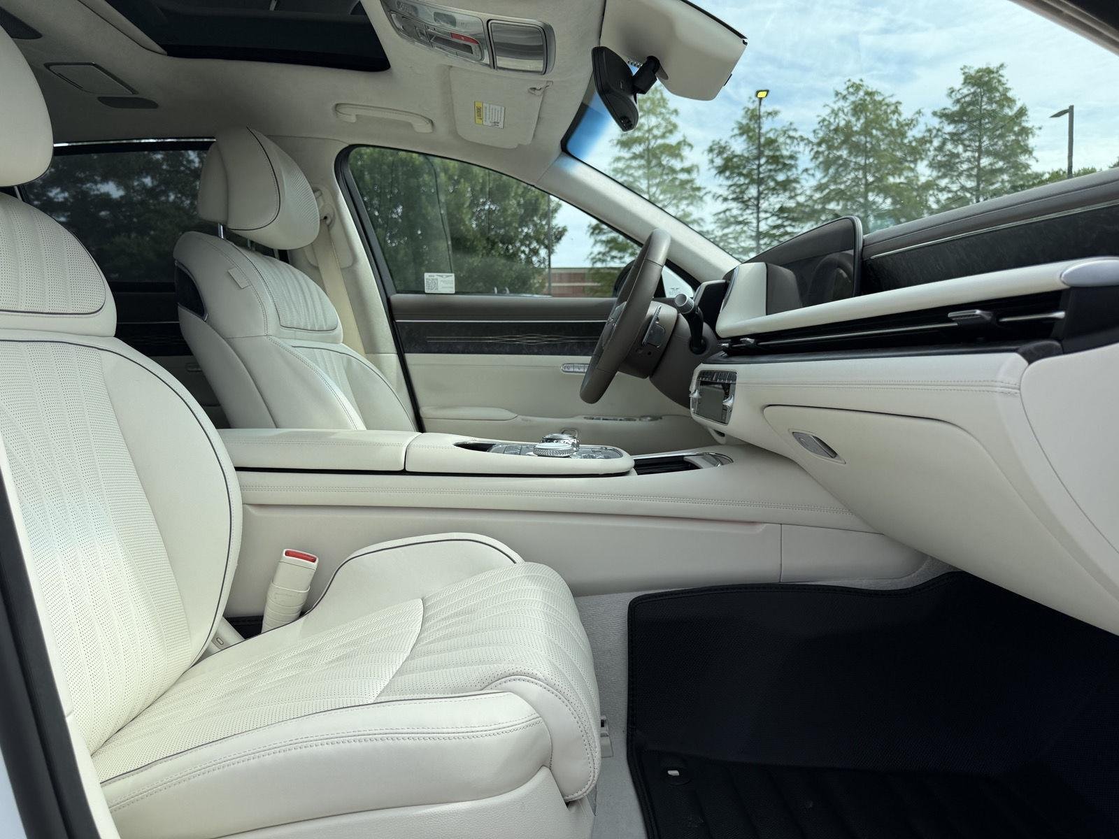 Used 2025 Uyuni White Genesis 3.5T e-SC image 33