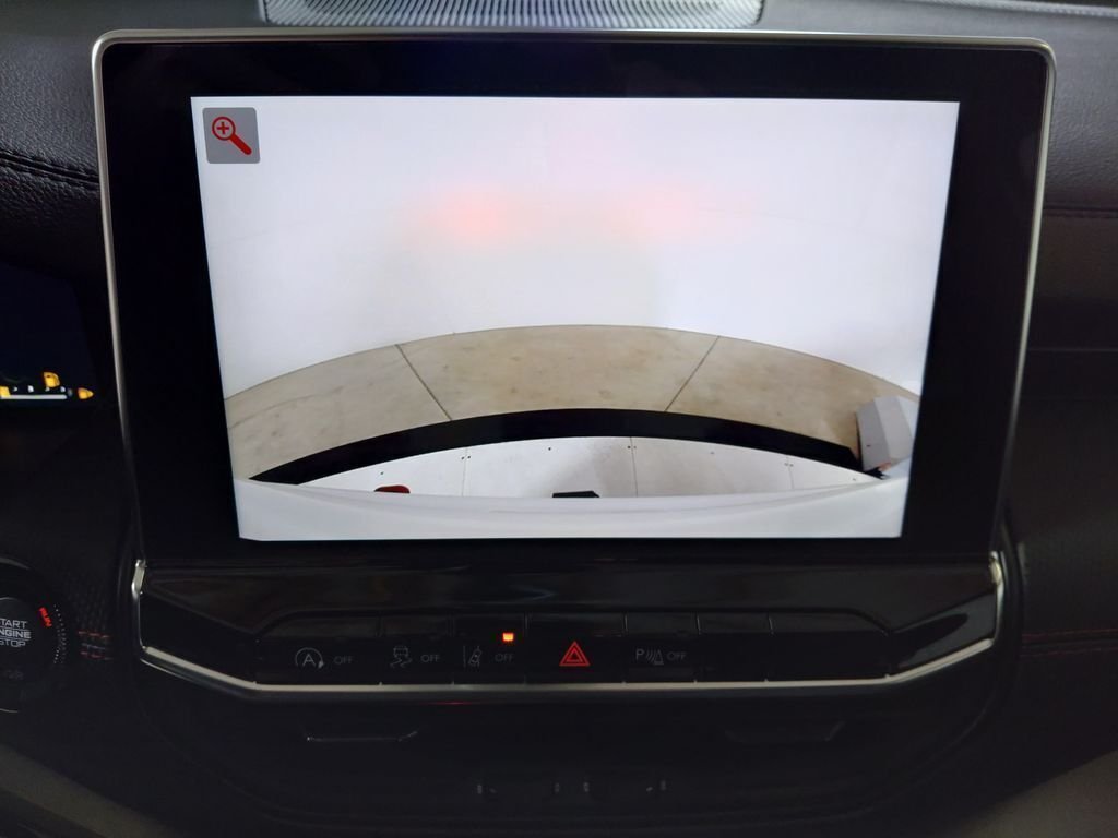 New 2026 Bright White Clear-Coat Exterior Paint Jeep Trailhawk image 22