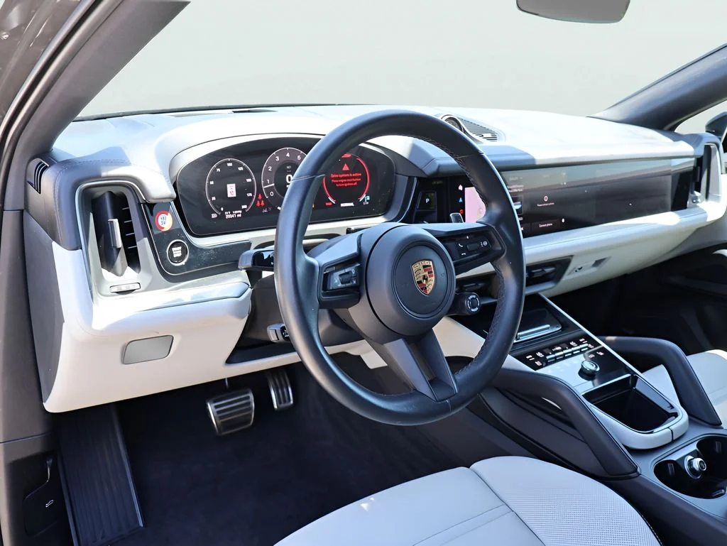 Used 2024 Quartzite Grey Metallic Porsche S image 22