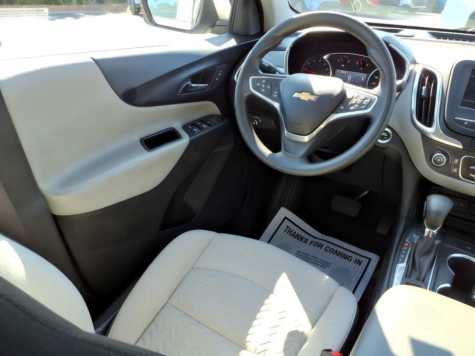 Used 2022 Silver Ice Metallic Chevrolet LT image 23