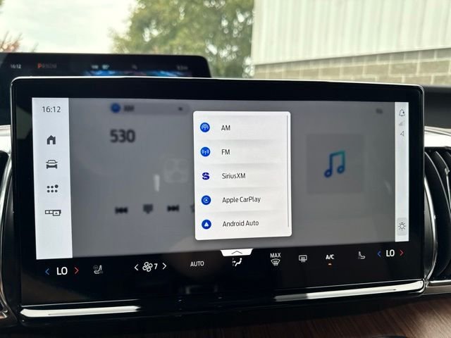 New 2027 White Ford King Ranch image 27