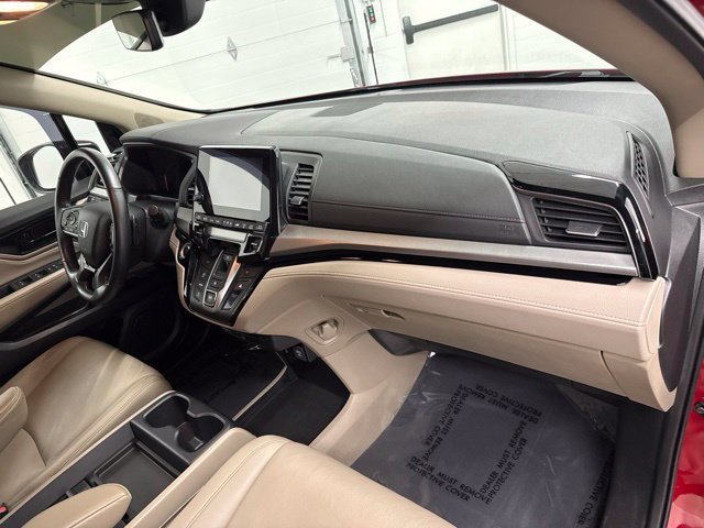 Used 2022 Radiant Red Honda Touring image 31