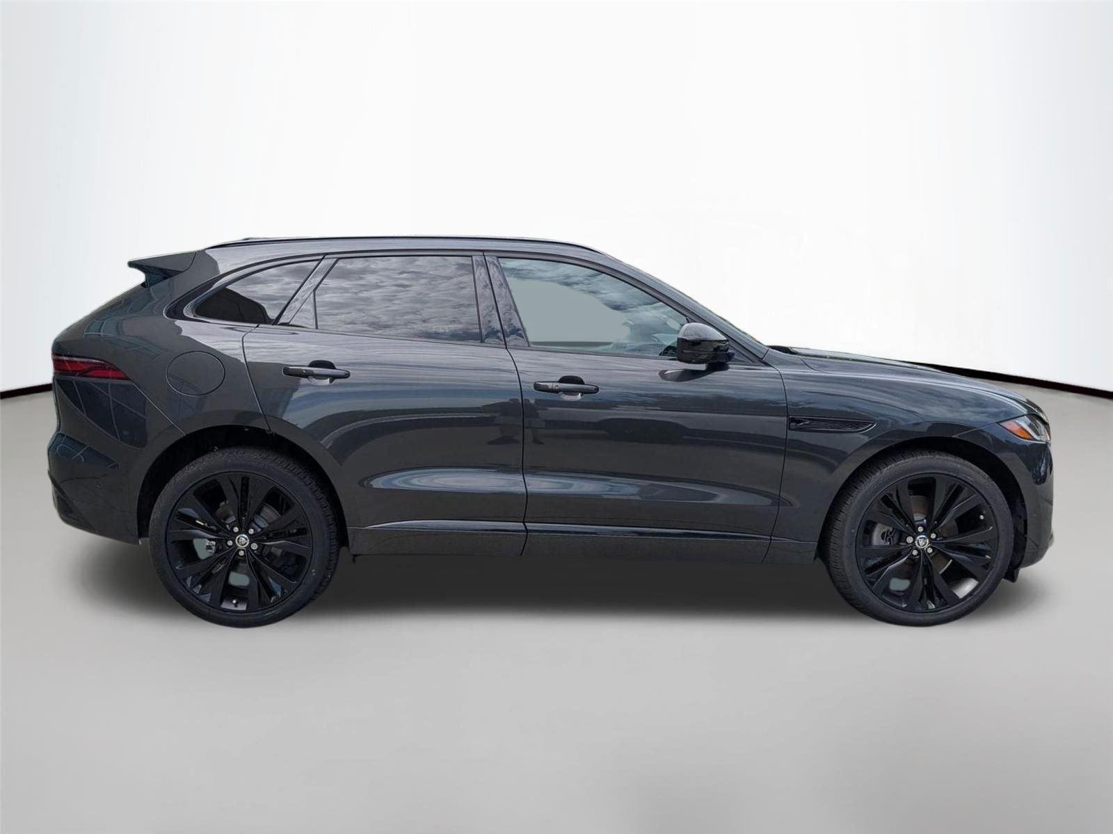New 2026 Carpathian Grey JAGUAR P400 R-DYNAMIC S image 4