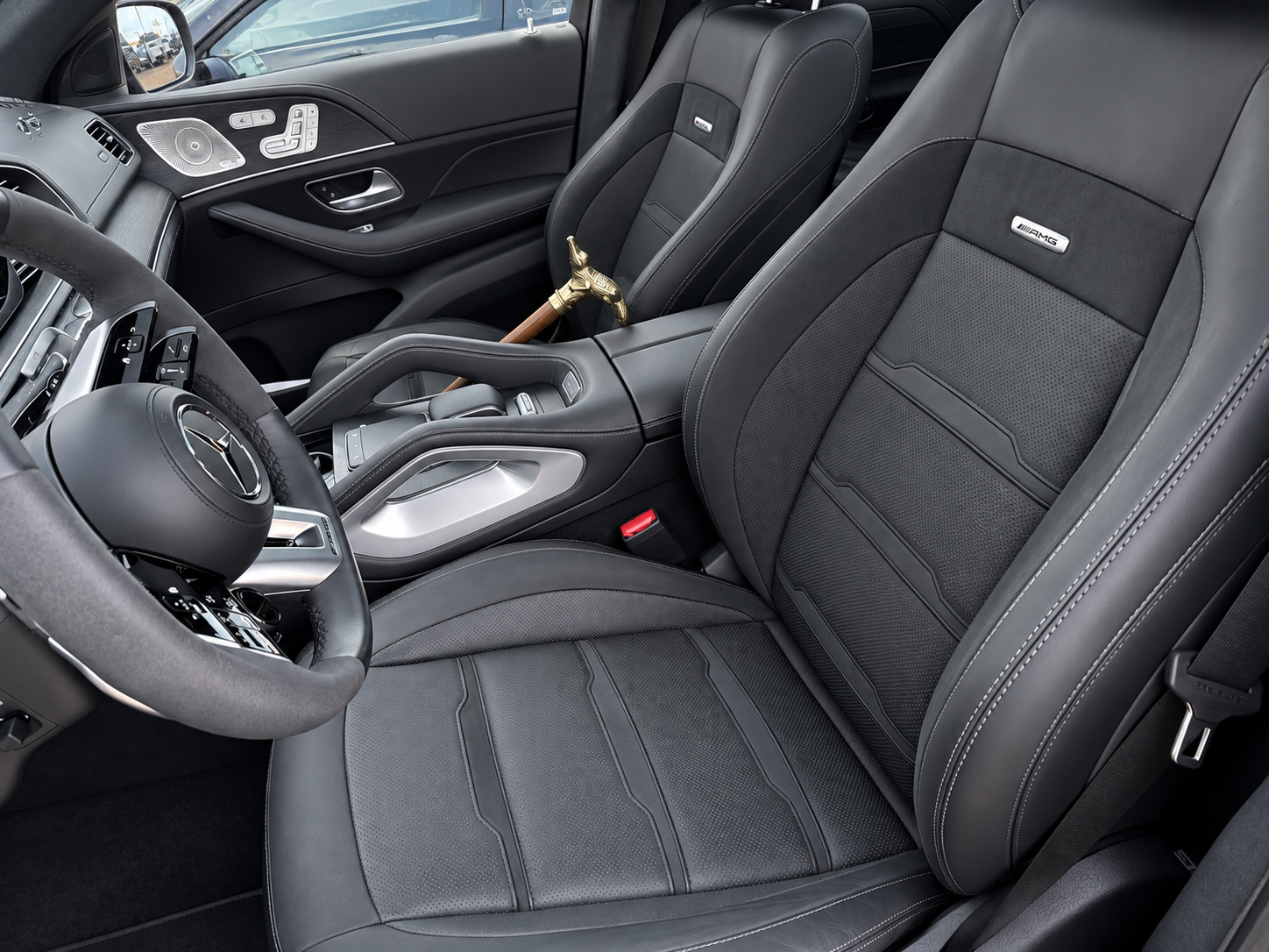 Certified Used 2024 Twilight Blue Metallic Mercedes-Benz GLE 53 AMG® image 2