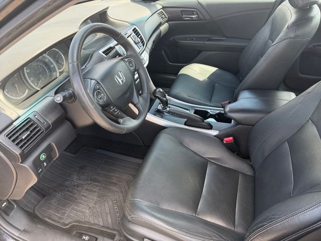 Used 2014 Black Honda EX-L image 10