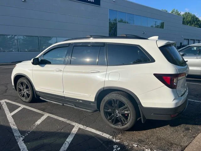 Used 2021 Platinum White Pearl Honda Black Edition image 5