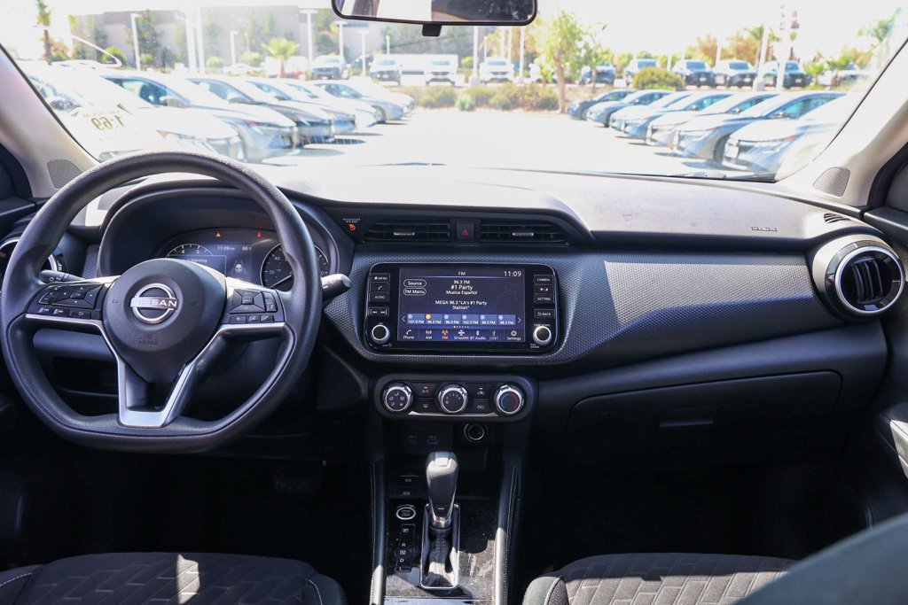 Used 2024 Blue Nissan SV image 22
